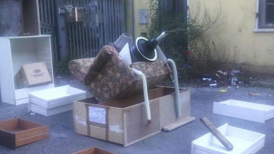 Spuntano due misteriose installazioni