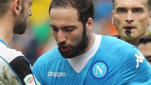 Il giudice conferma le 4 giornate a Higuain Rizzoli “salva” Bonucci