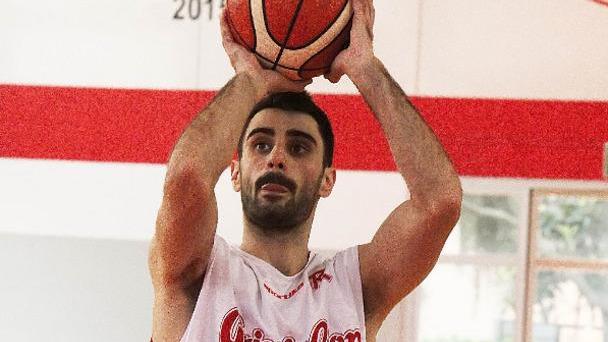 Ingaggiato il 23enne Salvatore Parrillo