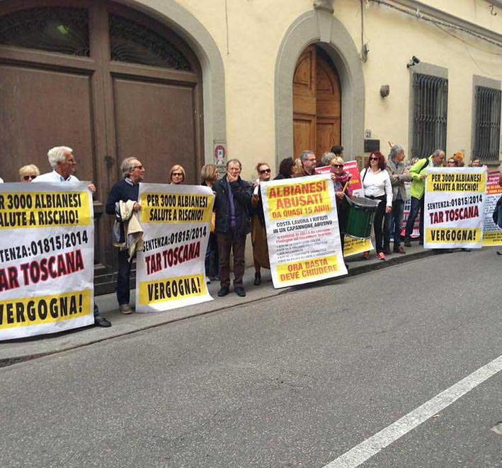 Gli anti Costa a Firenze «Rispettano la nostra lotta» 