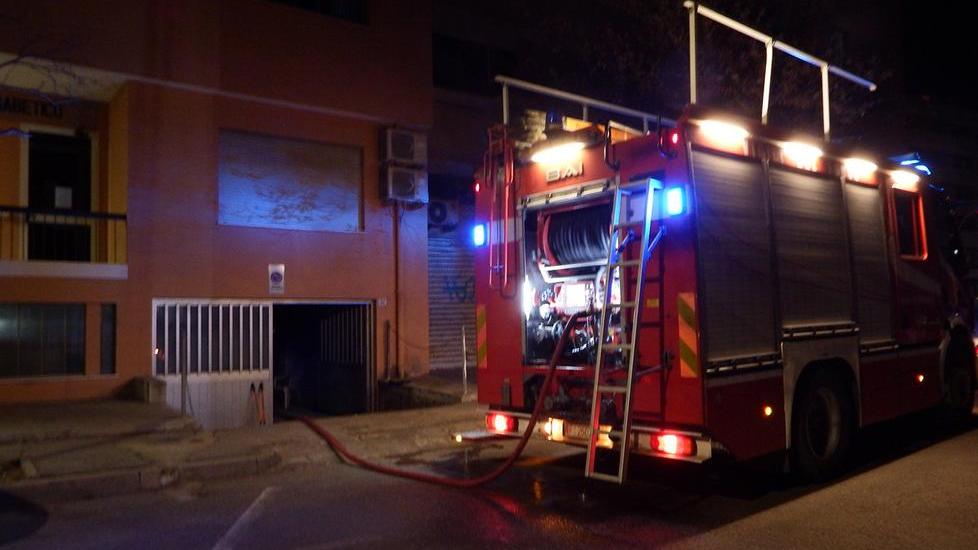 Incendio in un seminterrato Fiamme e fumo in Clinica
