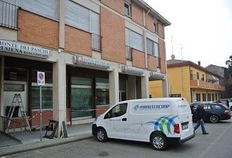 Assalto al bancomat con l’esplosivo 