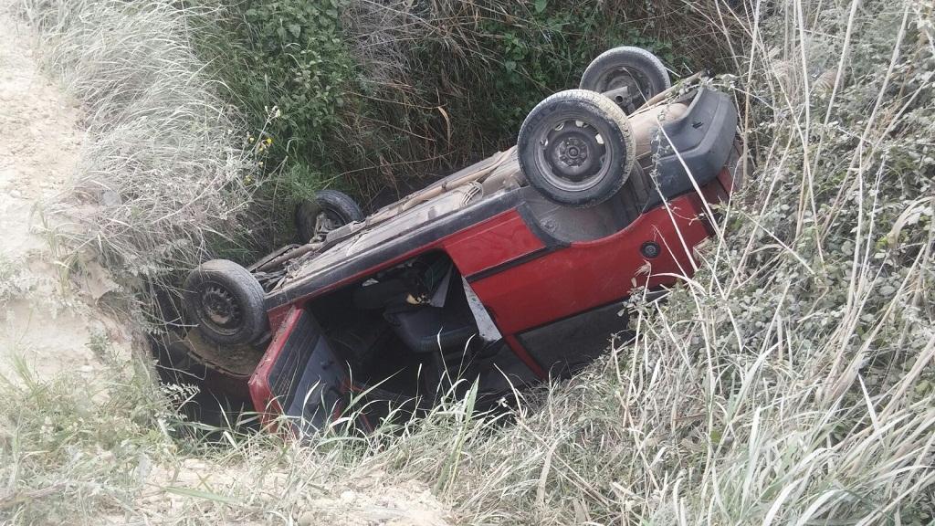 L'auto in cui è rimasto imprigionato Salvatore Pala (foto Mauro Chessa)