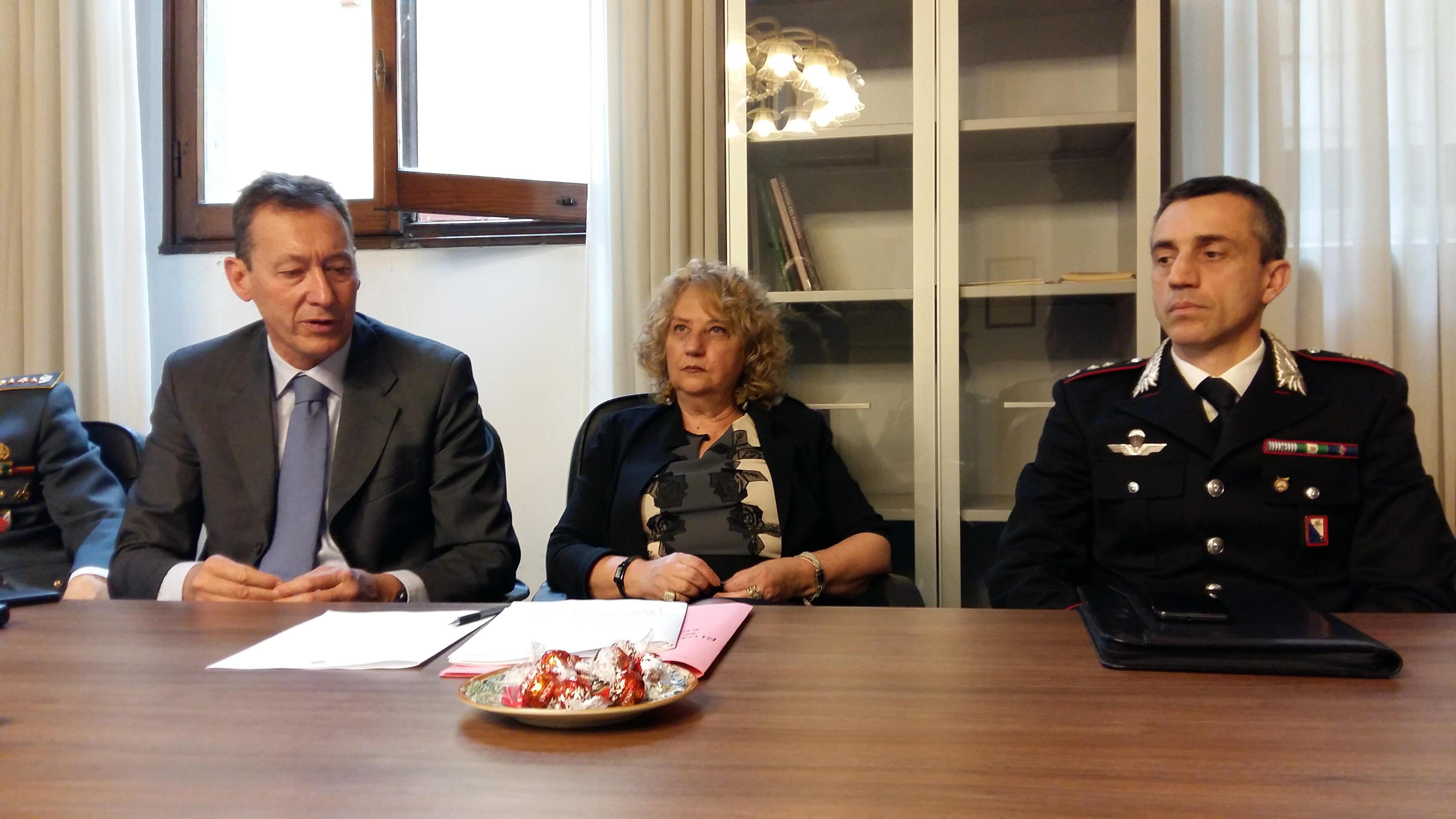 Il questore Paolo Rossi col prefetto Maria Laura Simonetti e il colonnello Gabriele Stifanelli