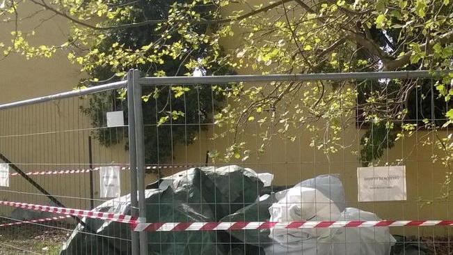 Recintati i rifiuti delle esumazioni