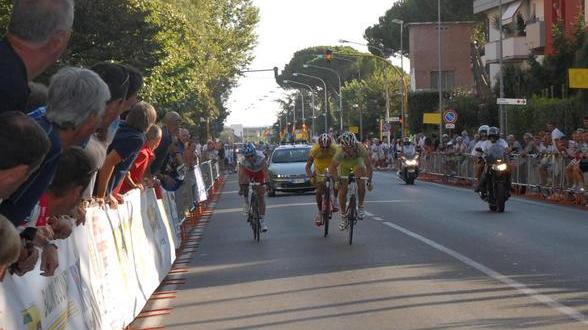 Attenzione ai divieti per la corsa ciclistica