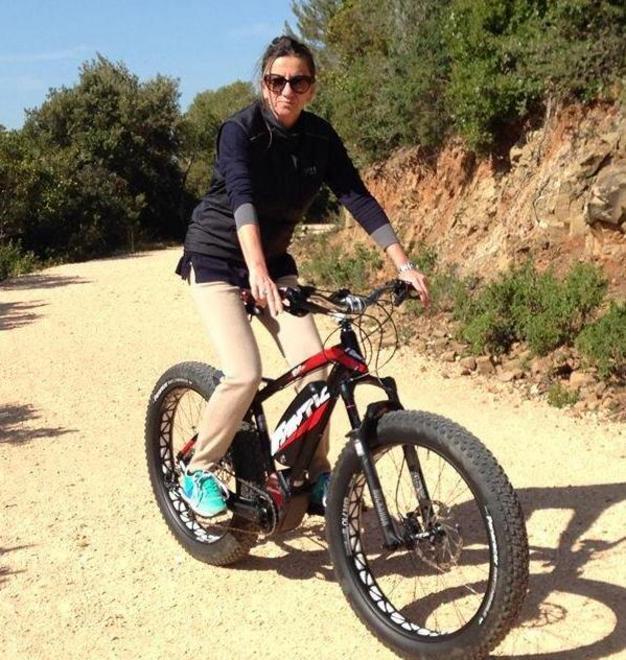 Verso Cala Violina tra salite e panorami in sella alla mountain bike elettrica 