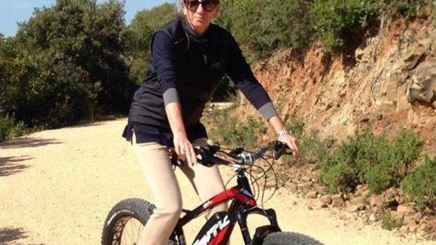 Verso Cala Violina tra salite e panorami in sella alla mountain bike elettrica