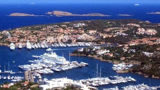 Sequestrate le stanze abusive di due ville