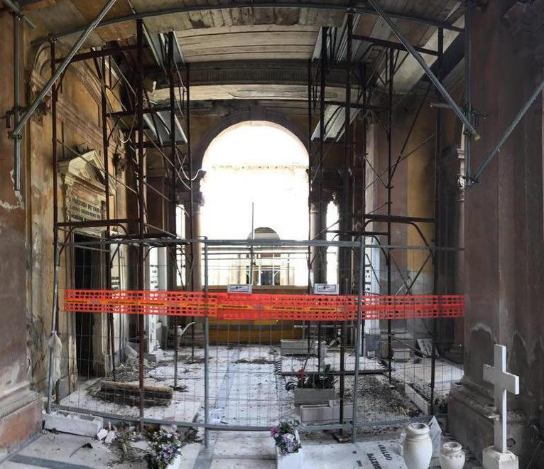 Il cimitero della Misericordia cade a pezzi