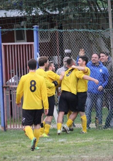 La Cella, match point Se batte il Collevica è promosso in Prima 