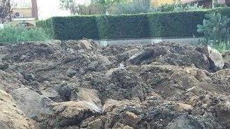 «C’è una nuova discarica», ma sono lavori per un giardino