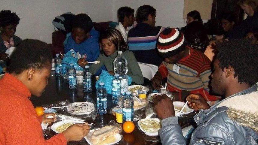 Rifugiati, l’accoglienza sotto inchiesta