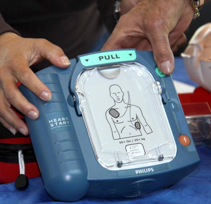 Un defibrillatore per le scuole Genny Marsili