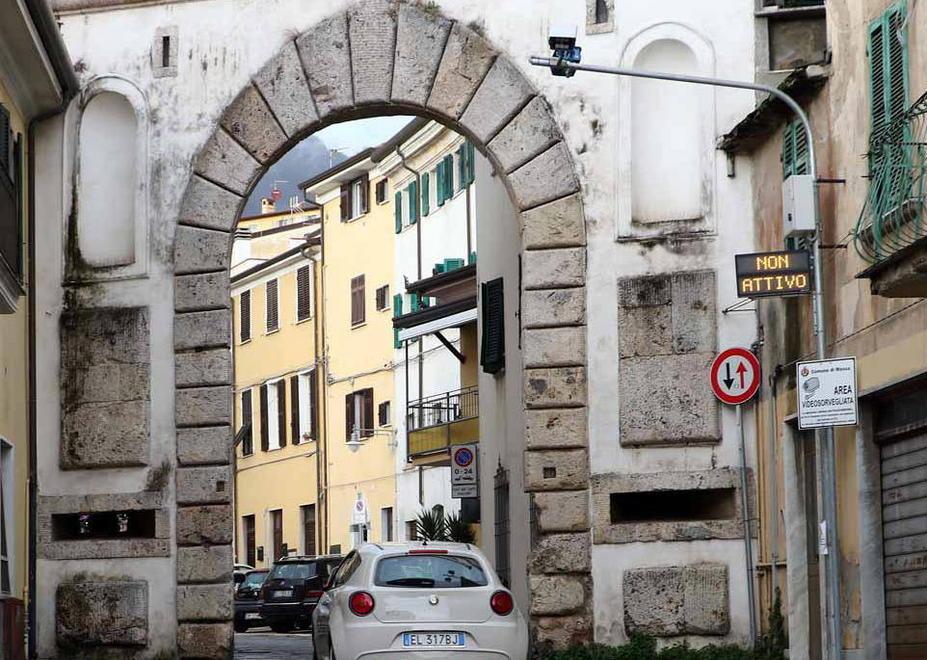 Trenino in centro, i commercianti: "E' solo un palliativo"