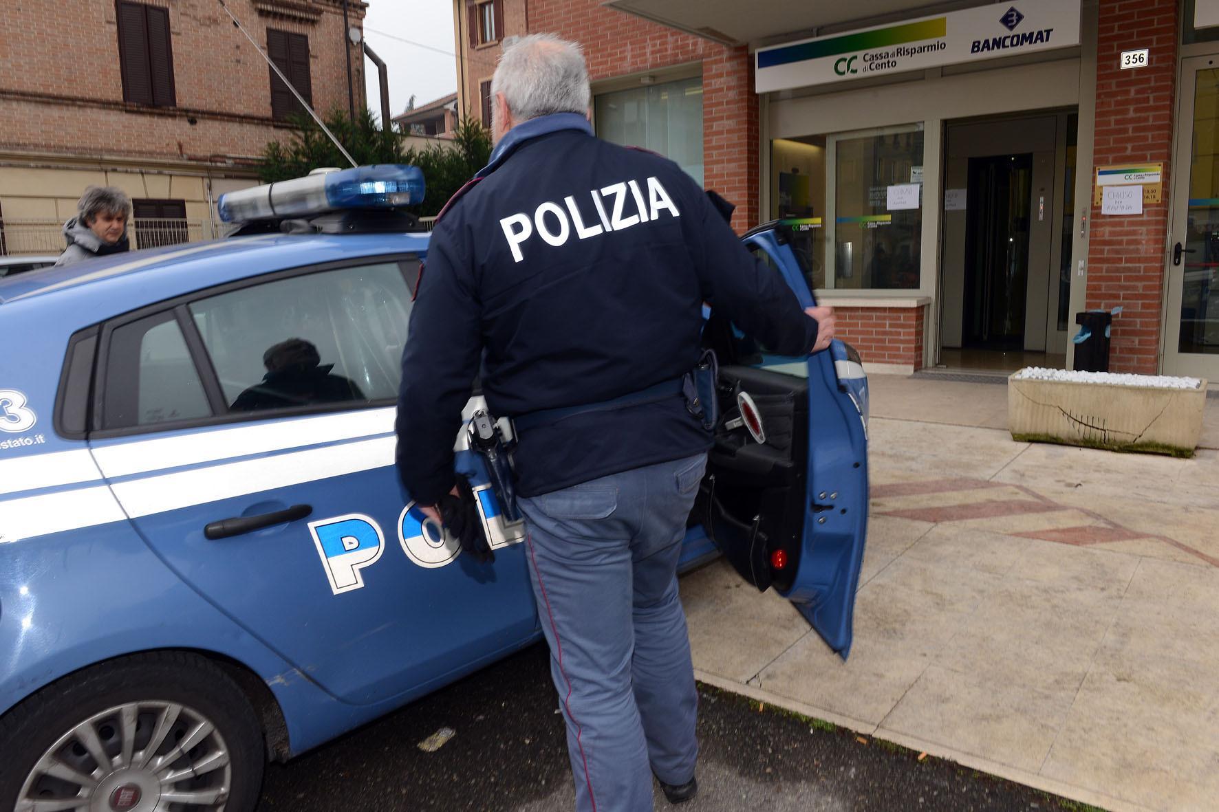 Un agente della Polizia di Stato