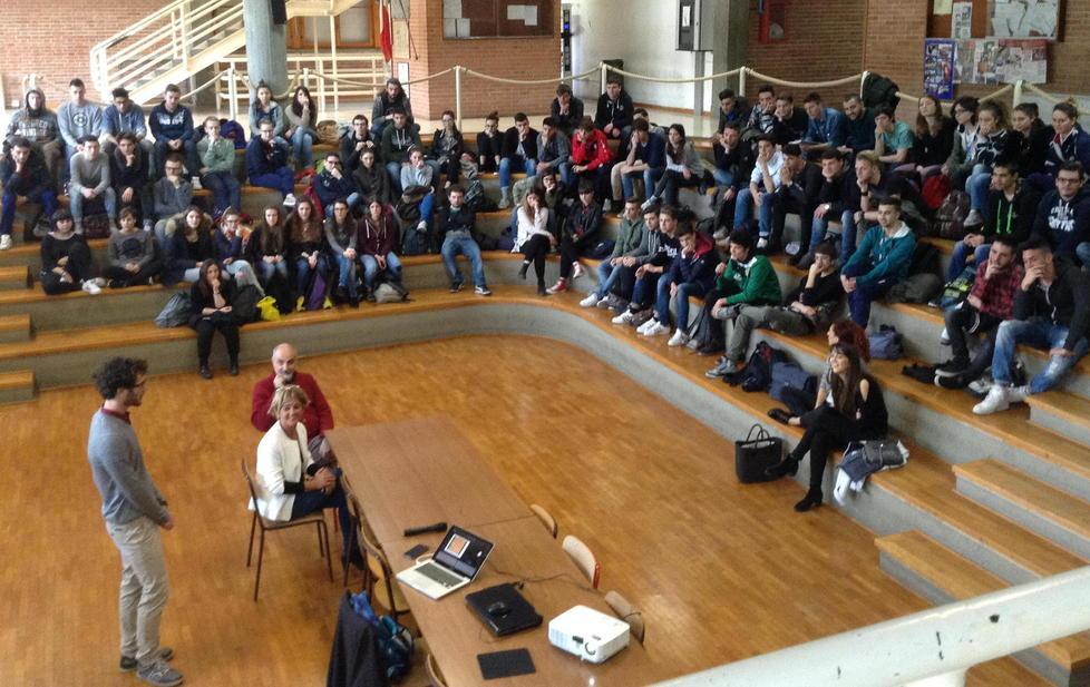 La lezione del super scienziato e velista 