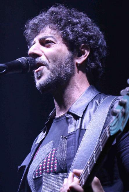 Max Gazzè “strega” il PalaBigi