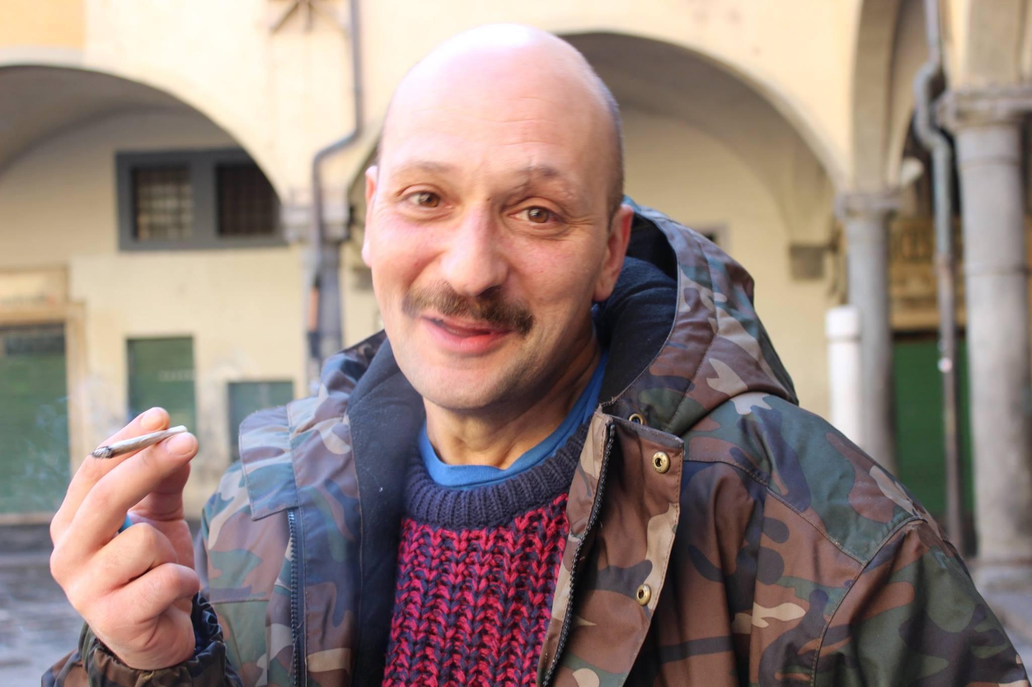Scompare a 40 anni, i familiari fanno denuncia e lo cercano 