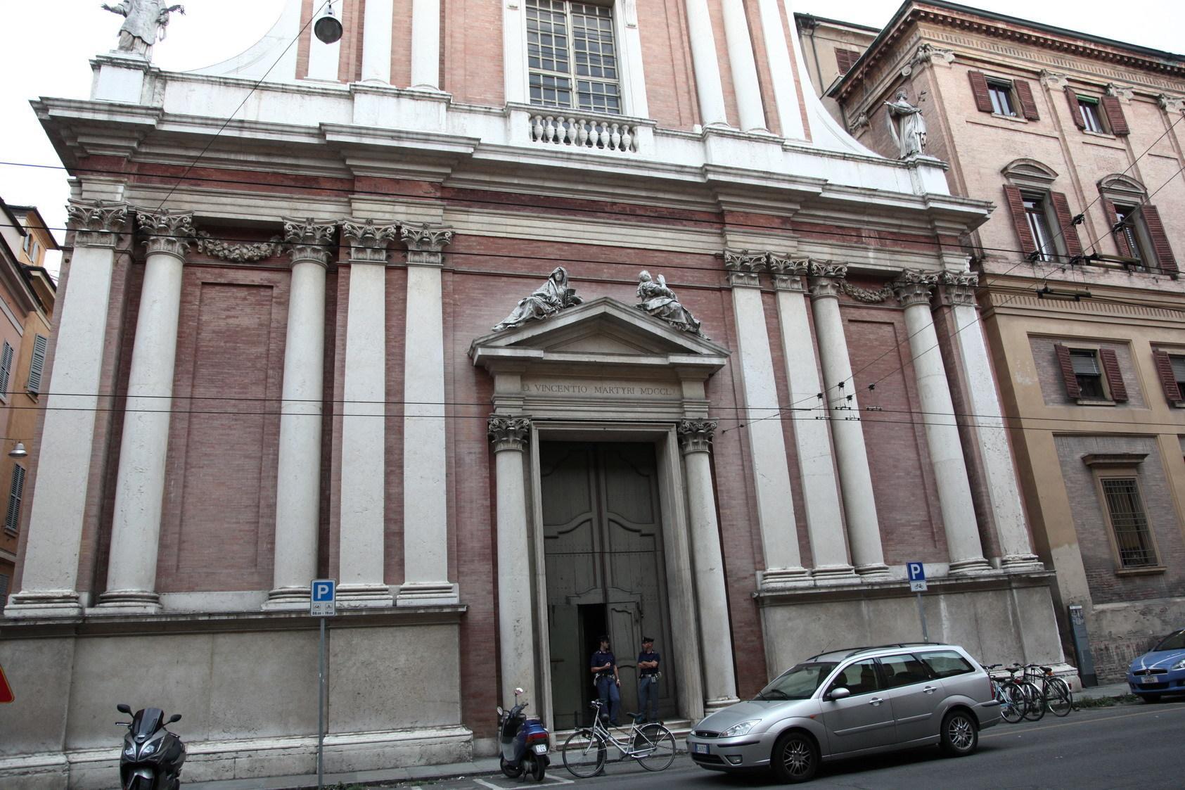 Troppi furti nelle chiese modenesi, la Fondazione Cassa finanzia i sistemi di allarme