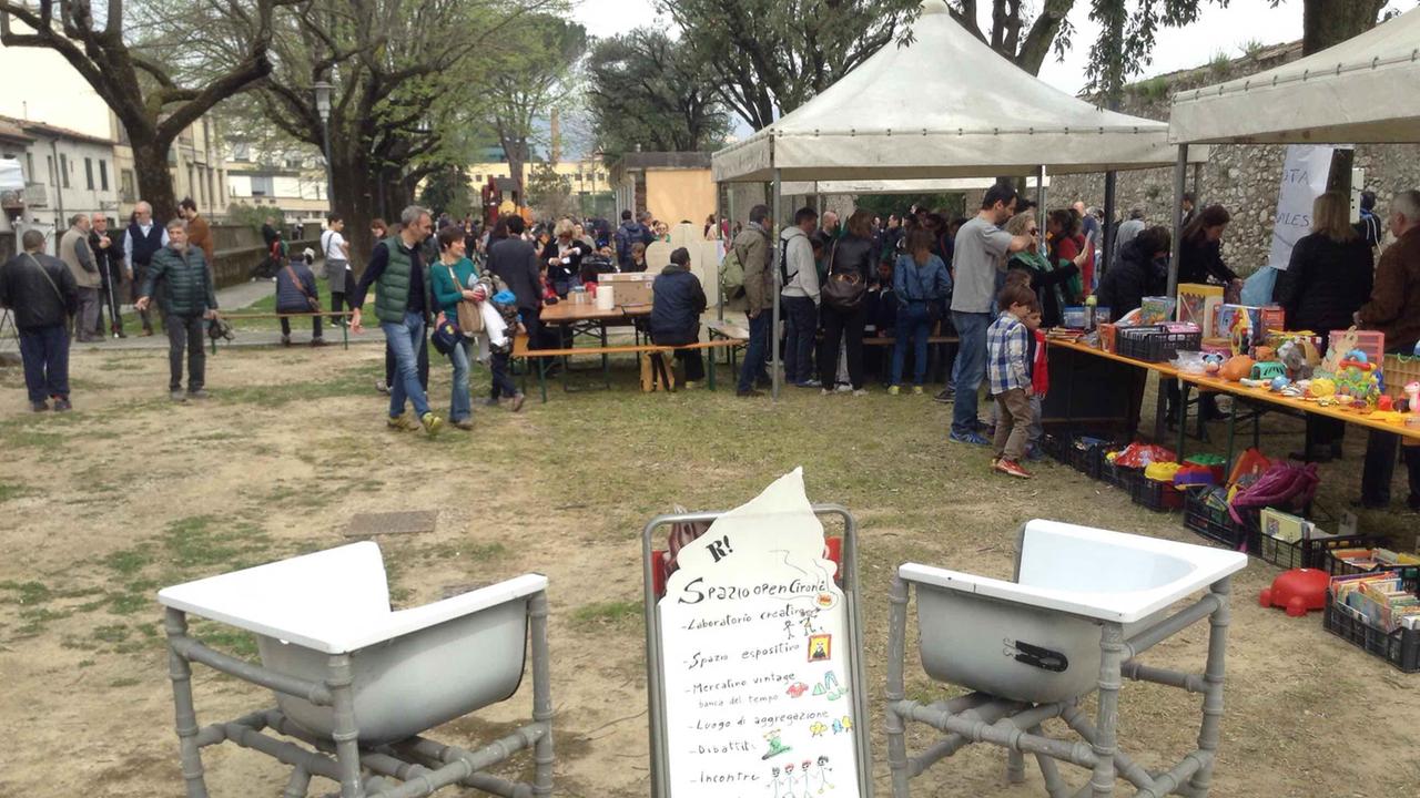 La festa per la riapertura dei giardini della Passerella