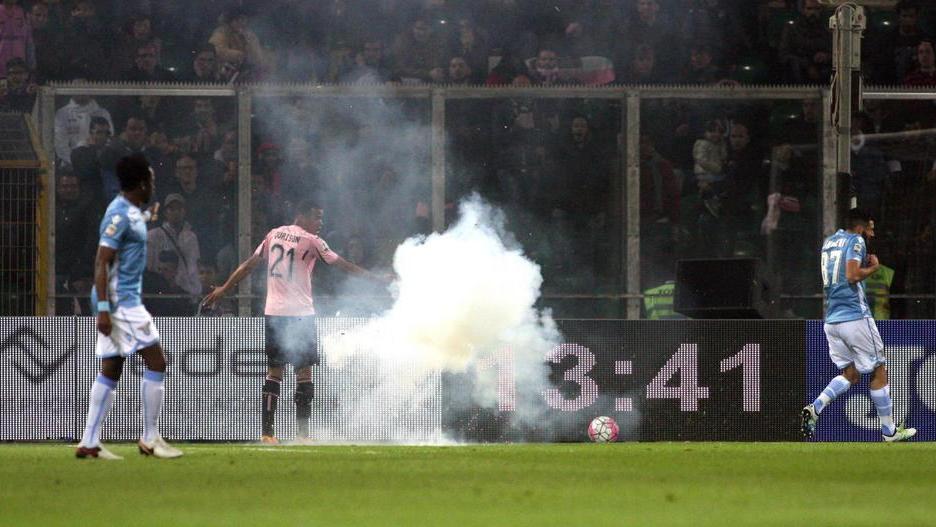 A Palermo torna la follia degli ultrà