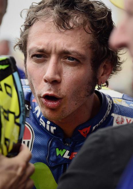 Marquez domina in Usa Rossi cade al terzo giro 