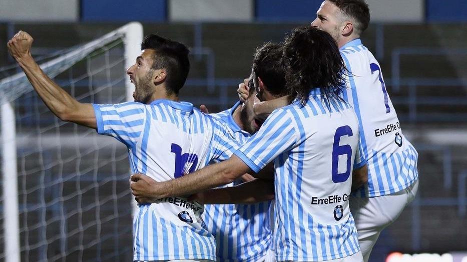 La Spal ok in rimonta, Pisa raggiunto a Lucca