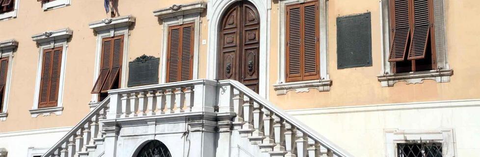 Bufera in Comune, indagine su quattro consiglieri: «Non erano eleggibili, hanno dichiarato il falso» 