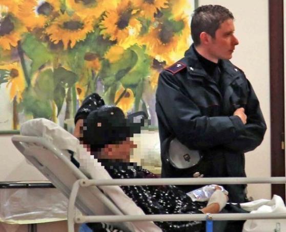 Sfida fra bande rivali: un accoltellato, arrestato giovane residente nel modenese