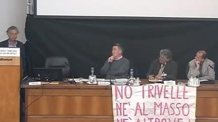 Fabio Zita durante la sua relazione al convegno fiorentino organizzato dalla rete Nogesi