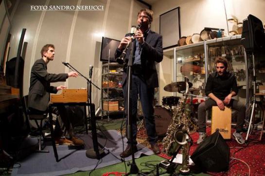 Michele Marini Organic Trio live al Bainait