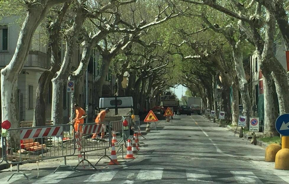 Lavori anti allagamenti in viale 4 Novembre 