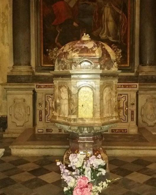 Una telecamera a protezione del Duomo