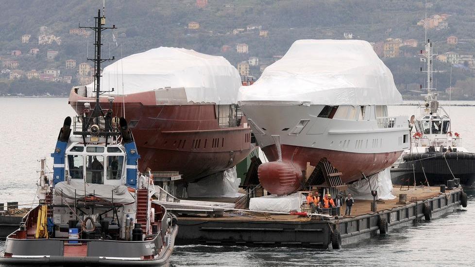 Yacht da Viareggio a La Spezia