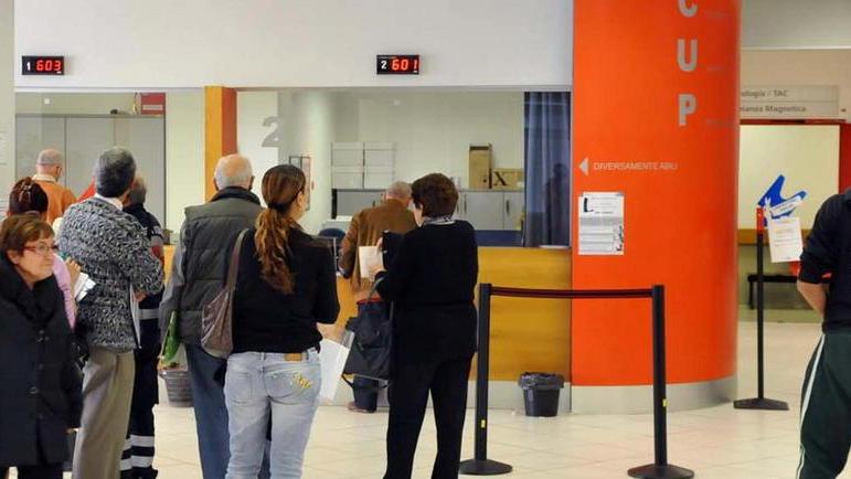 Cambia il numero telefonico per prenotare visite ed esami
