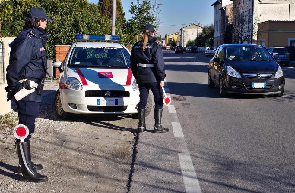 Quasi duecento domande per 13 posti come vigile 