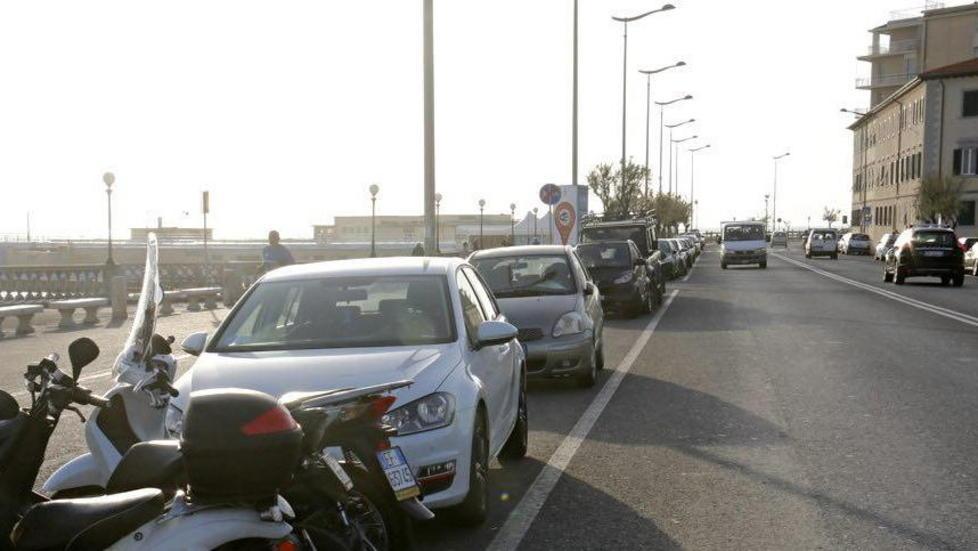 Viale Italia, da giugno la sosta a pagamento 