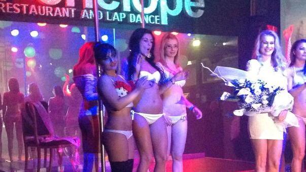 Un casting al Penelope per diventare attori porno