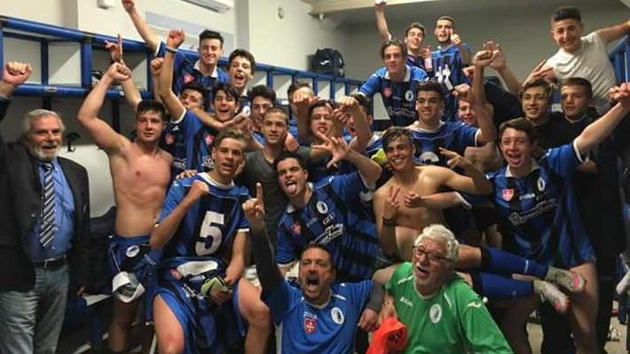 L’U17 solitaria in vetta alla classifica