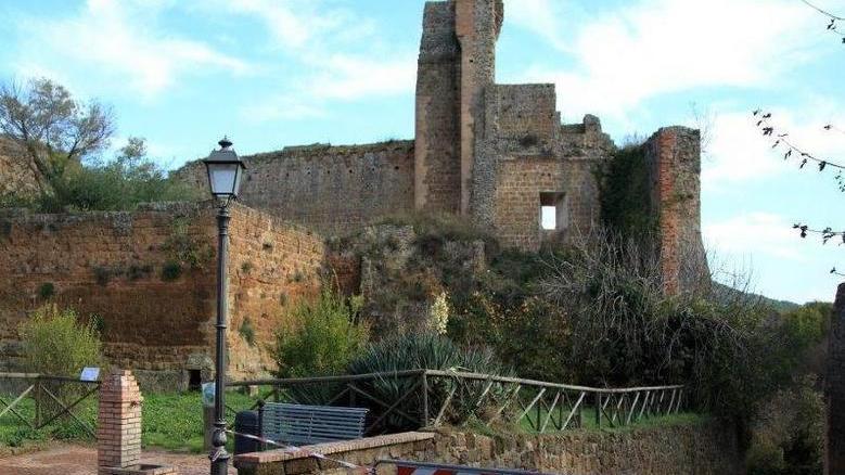 Un progetto di restauro per la Rocca di Sovana