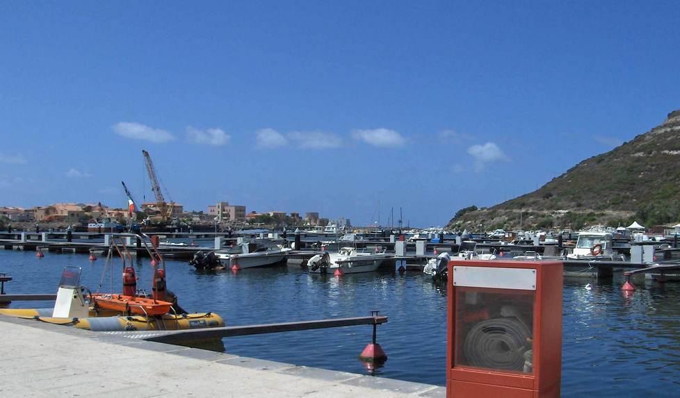 Porto di Bosa, il ricorso è doppio 