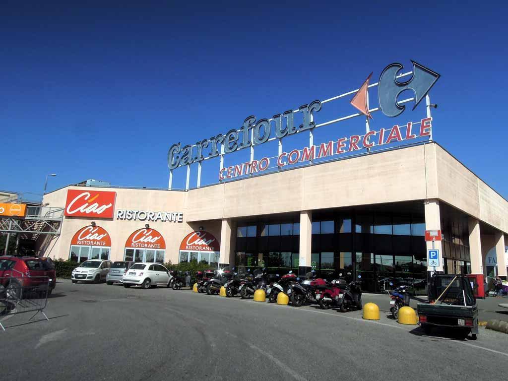 Il centro commerciale Mare Monti