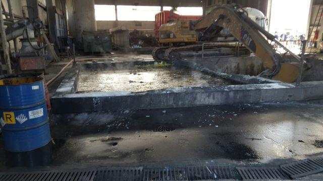 La vascadi miscelazione all'interno del capannone Ecomar dove è avvenuto l'incidente