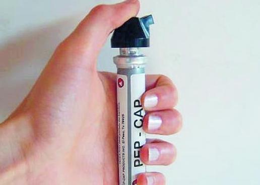 Usò spray al peperoncino: nei guai 