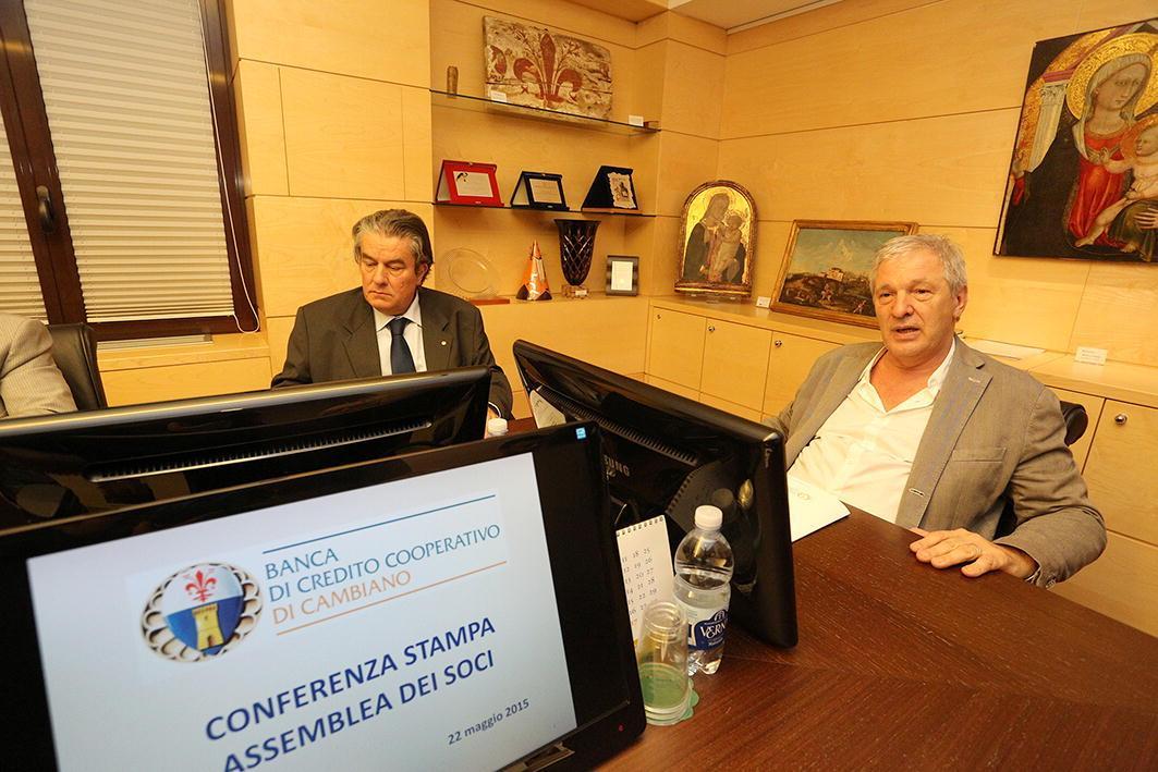 A destra il presidente della Bcc di Cambiano Paolo Regini con il dg Francesco Bosio