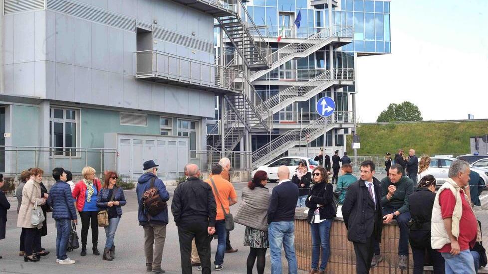 Evacuata l’Agenzia delle Entrate