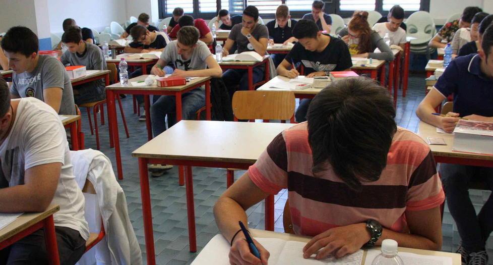 Gli studenti in crescita, in calo l’abbandono 