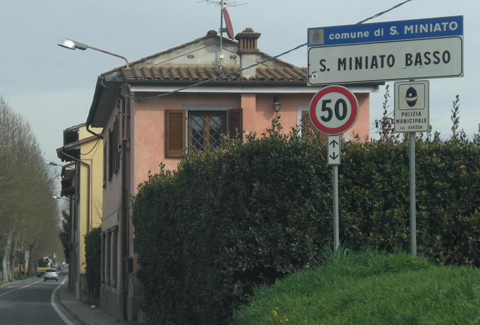 A San Miniato Basso il cartello turistico “già al Pinocchio”