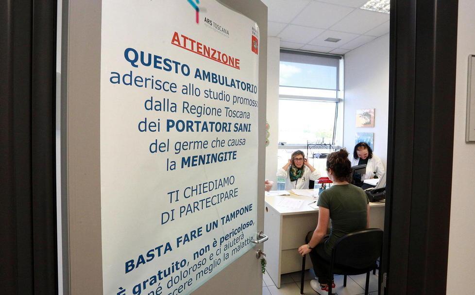 Caccia al batterio-killer tampone a 600 cittadini 